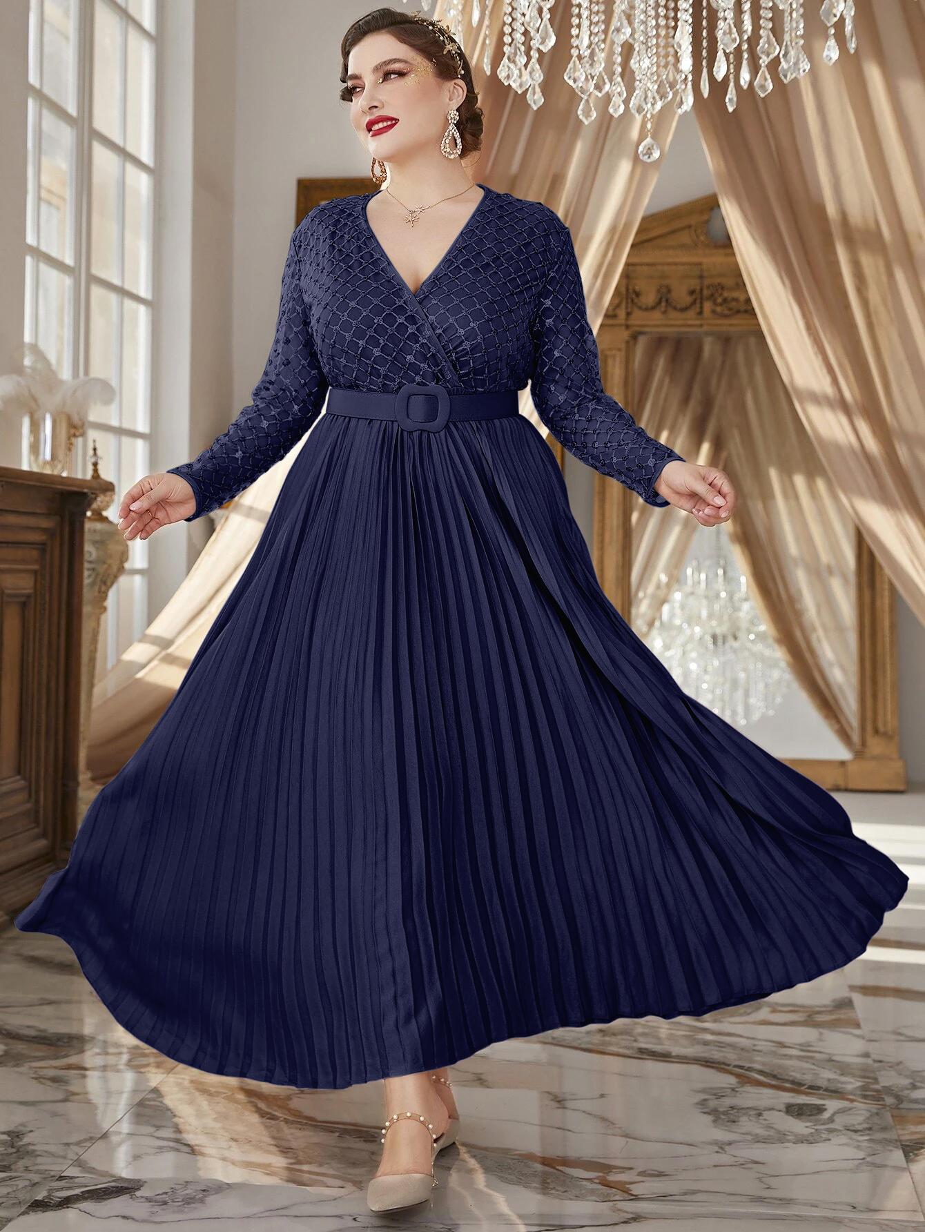 EMBROIDERED V-NECK GEORGETTE GOWN : NAVY BLUE