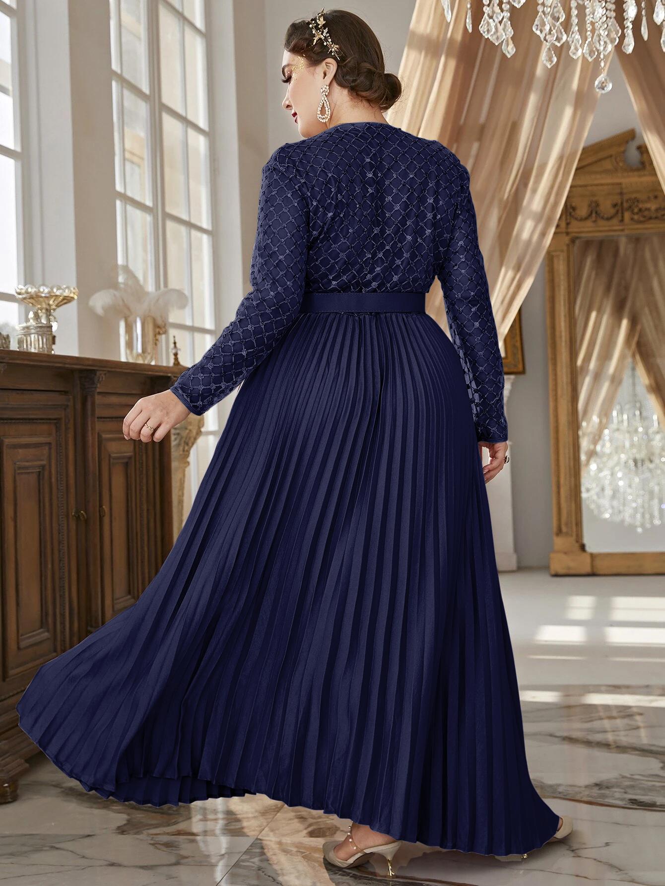 EMBROIDERED V-NECK GEORGETTE GOWN : NAVY BLUE