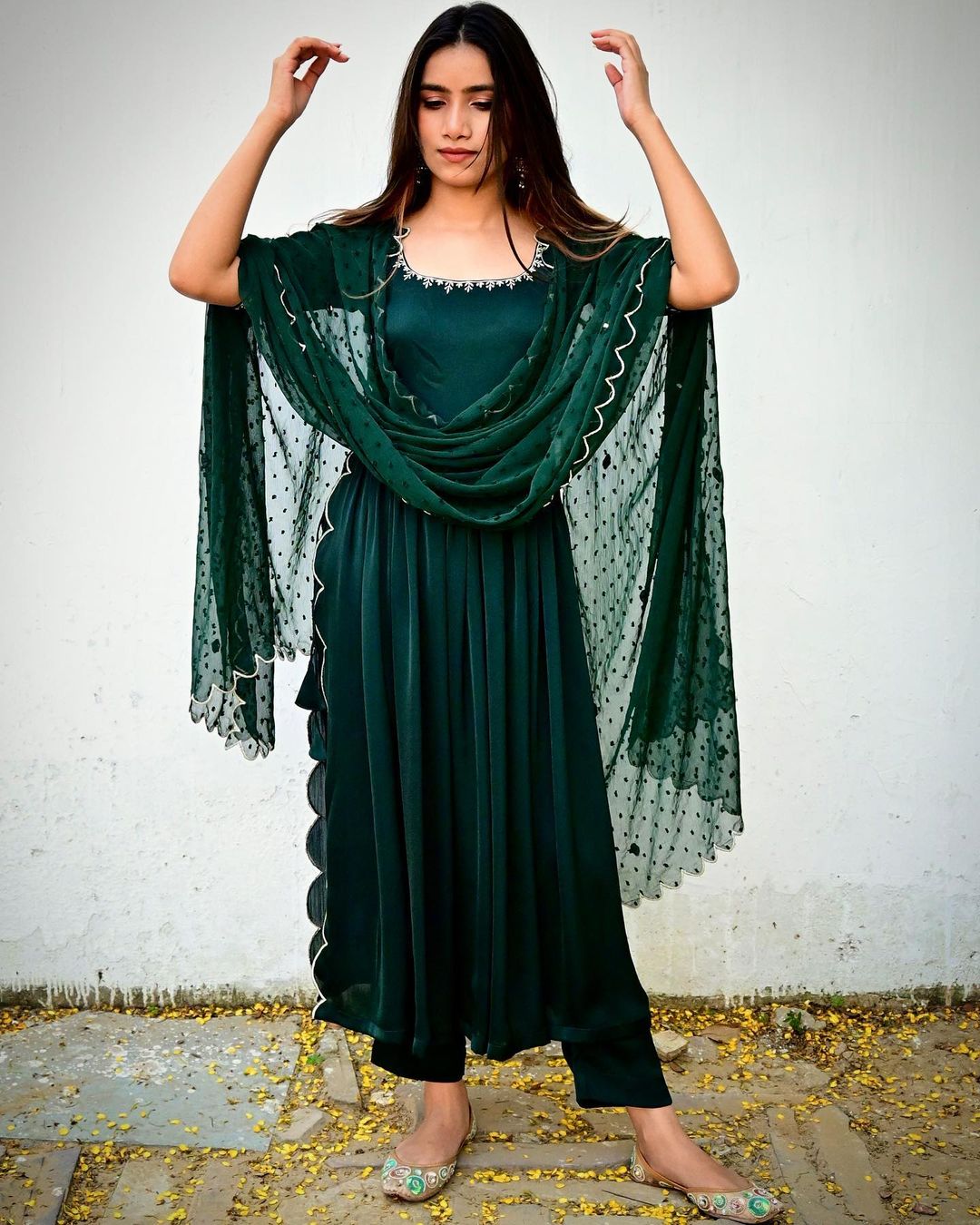 GREEN RAYON NAYRA SET WITH INTRICATE EMBROIDERY