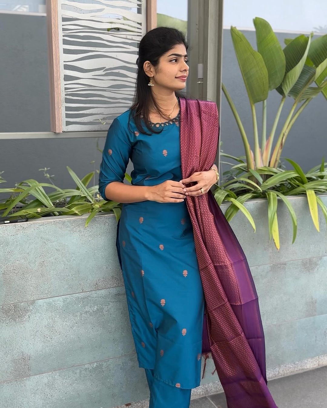 Classic Indian Jacquard Kurta Set for Special Occasions - Peacock Blue